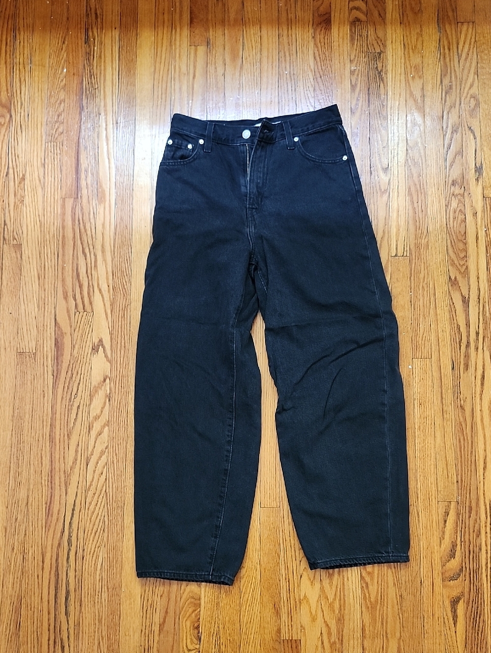 Levi High Rise Black Balloon Leg Jean